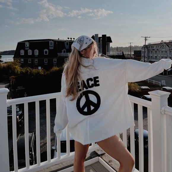 Meet your Posher, Kenzie - Picture 4 of 6